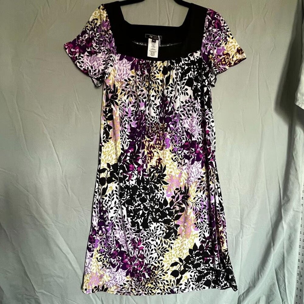 Lily Womens XL Dress Purple Pattern Short Sleeve Knee Length Business Casual